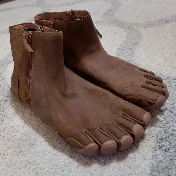 Vibram | Shoes | Vibram Bormio 